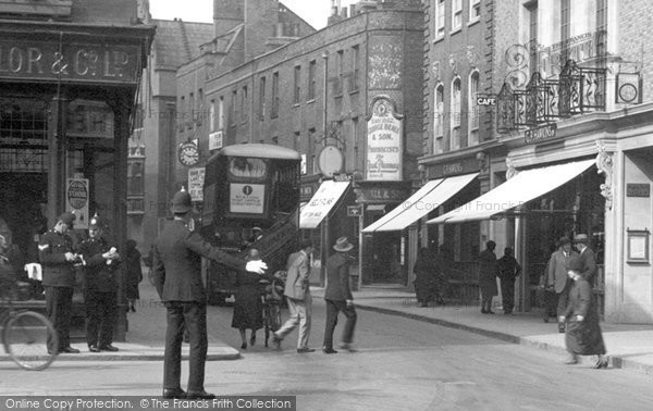 Photo of Cambridge, Policemen, Sidney Street 1931