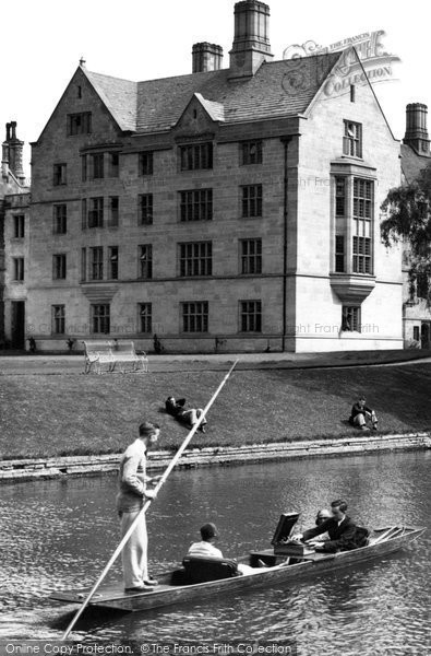 Photo of Cambridge, Punting By King's College, Kennedy's Buildings 1929