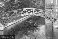 Queens' College Bridge 1908, Cambridge