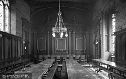 Queens' College Dining Hall 1923, Cambridge