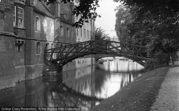 Photo of Cambridge, Queens' College, Masters Bridge 1931