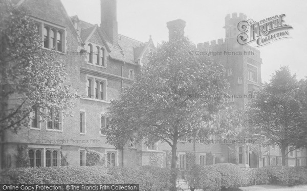 Photo of Cambridge, Selwyn College 1911