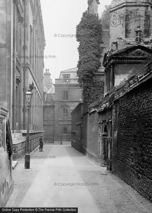 Photo of Cambridge, Senate House Passage 1914