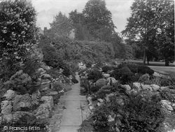 Sidney Sussex College Gardens 1931, Cambridge