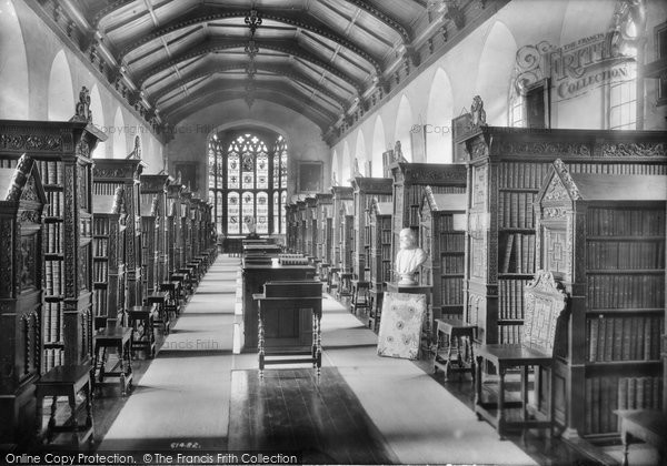 Photo of Cambridge, St John's College Library 1909