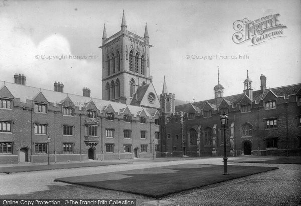 Photo of Cambridge, St John's College, Second Court 1908