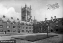 St John's College, Second Court 1908, Cambridge