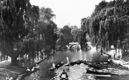 The Cam, Trinity Bridge 1914, Cambridge