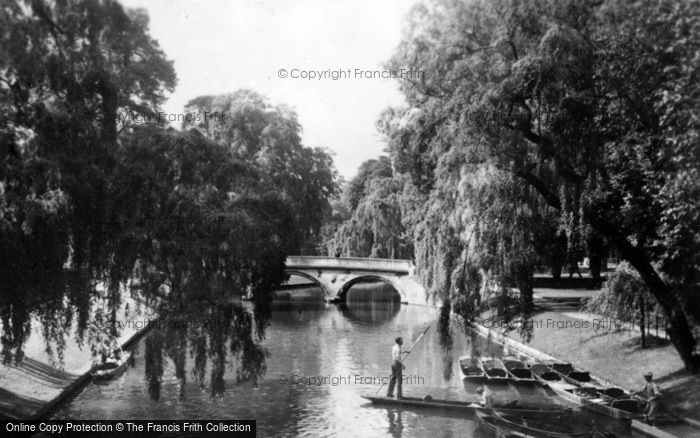 Photo of Cambridge, Trinity College Bridge c.1930