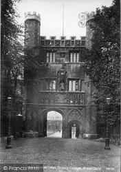 Trinity College, Great Gate 1908, Cambridge