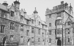 Trinity College, Wherwell's Court 1890, Cambridge