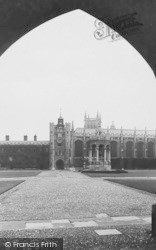 Trinity Great Court And Chapel 1938, Cambridge