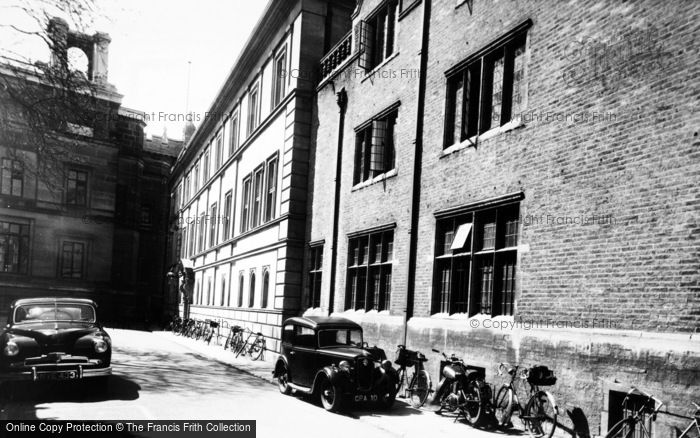 Photo of Cambridge, Trinity Hall c.1960