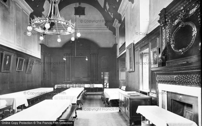 Photo of Cambridge, Trinity Hall, Dining Hall 1923