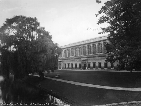 Photo of Cambridge, Trinity Library 1931