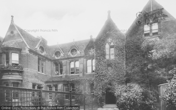 Photo of Cambridge, Union Society 1909