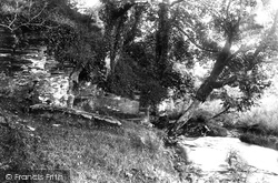 King Arthur's Grave 1906, Camelford