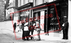 People In Fore Street 1906, Camelford