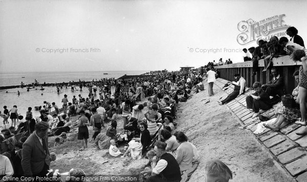 Photo of Canvey Island, The Beach c.1960
