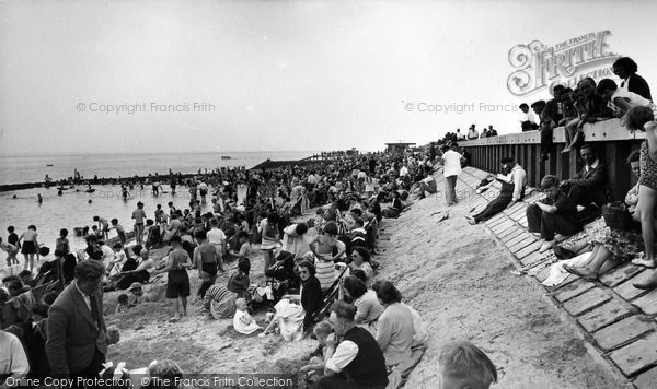 Photo of Canvey Island, The Beach c.1960