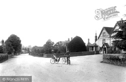 Village 1906, Capel