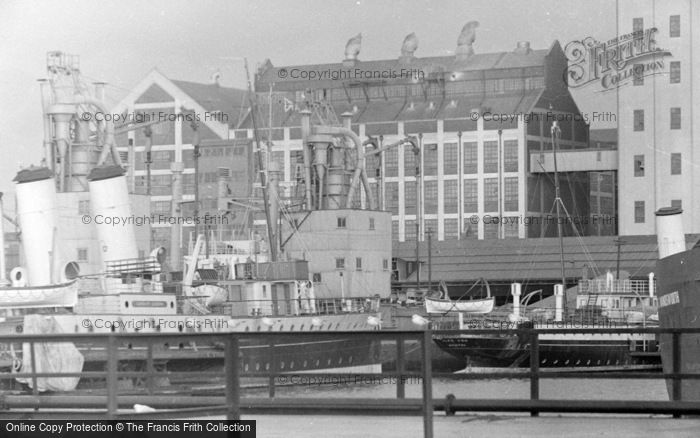 Photo of Cardiff, 1962
