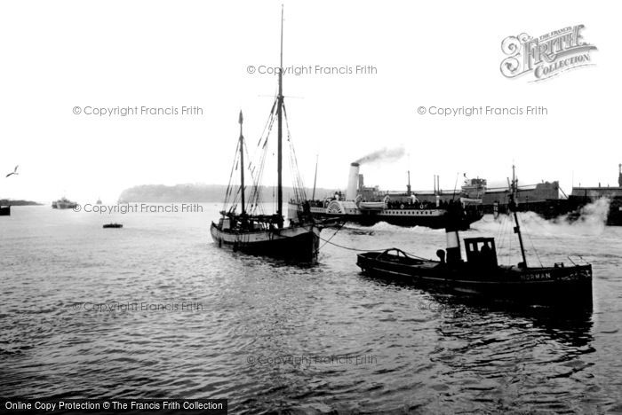 Photo of Cardiff, Bute Docks 1925