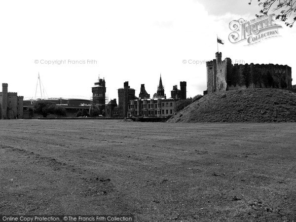 Photo of Cardiff, Castle 2004