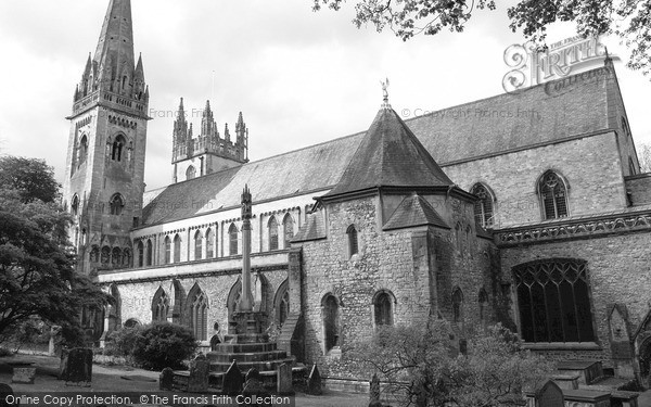 Photo of Cardiff, Cathedral 2004