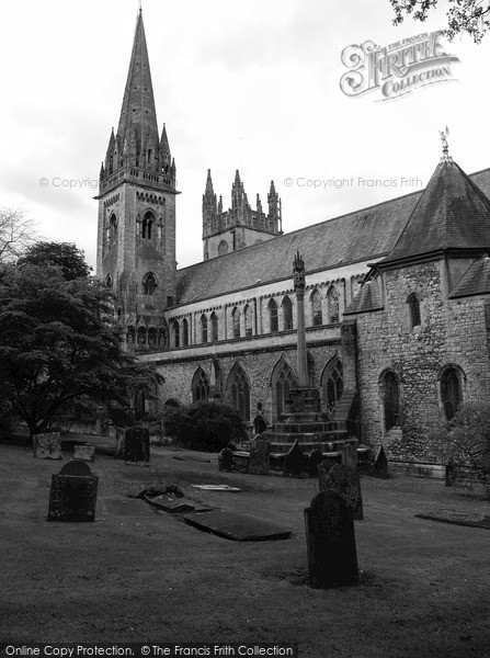 Photo of Cardiff, Cathedral 2004