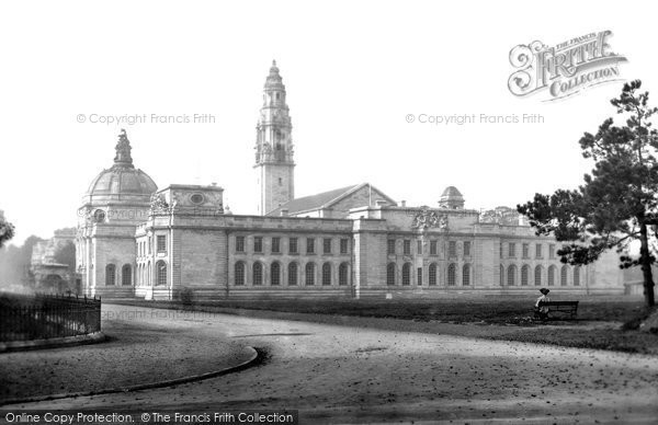 Photo of Cardiff, City Hall And Law Courts 1906