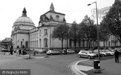 City Hall And Law Courts 2004, Cardiff