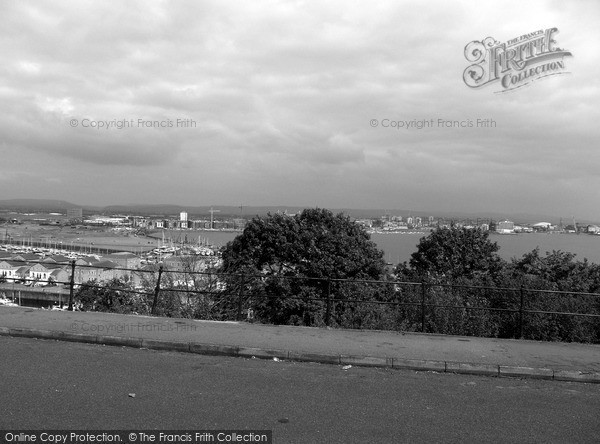 Photo of Cardiff, From Penarth 2004