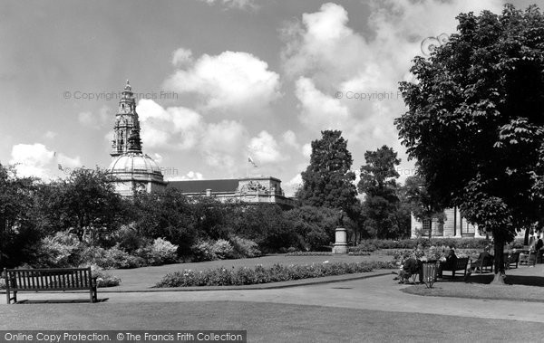 Photo of Cardiff, Gorsedd Gardens c.1960