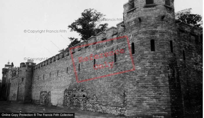 Photo of Cardiff, The Castle c.1960