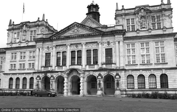 Photo of Cardiff, University College 2004