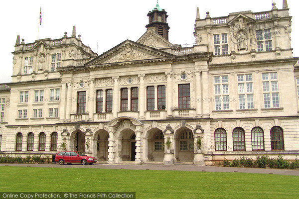 Photo of Cardiff, University College 2004