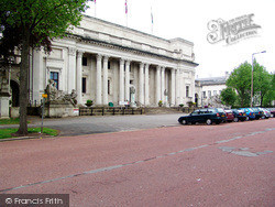 Was County Hall Now Part Of The University 2004, Cardiff