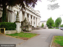 Was County Hall Now Part Of The University 2004, Cardiff