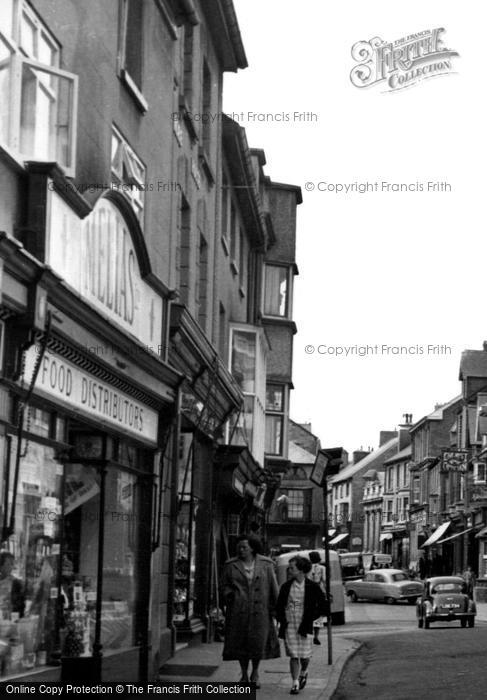 Photo of Cardigan, Shopping In Pendre 1956