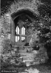 Castle, 13th Century Window 1908, Carisbrooke
