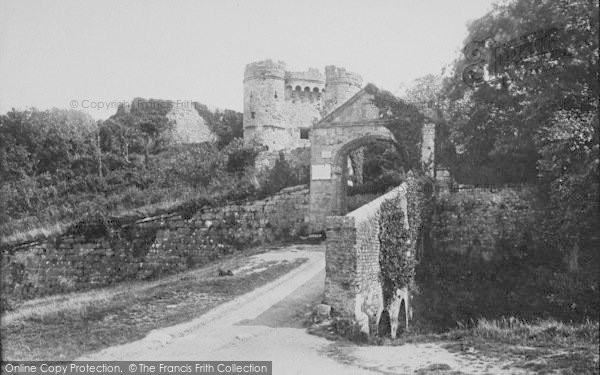 Photo of Carisbrooke, Castle, Gateway 1890