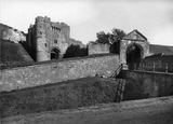 Castle Gateway 1935, Carisbrooke