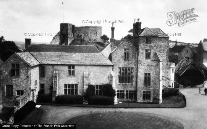 Photo of Carisbrooke, Castle, Governor's Residence And Keep c.1935