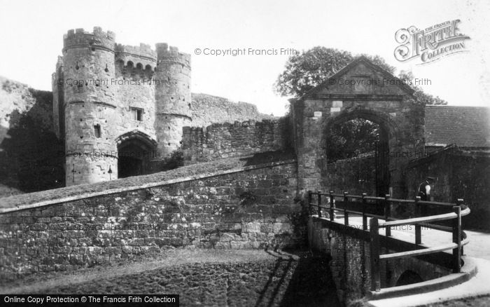 Photo of Carisbrooke, Castle, The Entrance c.1935