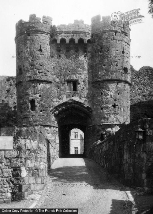 Photo of Carisbrooke, Castle, The Entrance c.1935