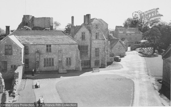 Photo of Carisbrooke, Castle, The Great Hall And Keep c.1960
