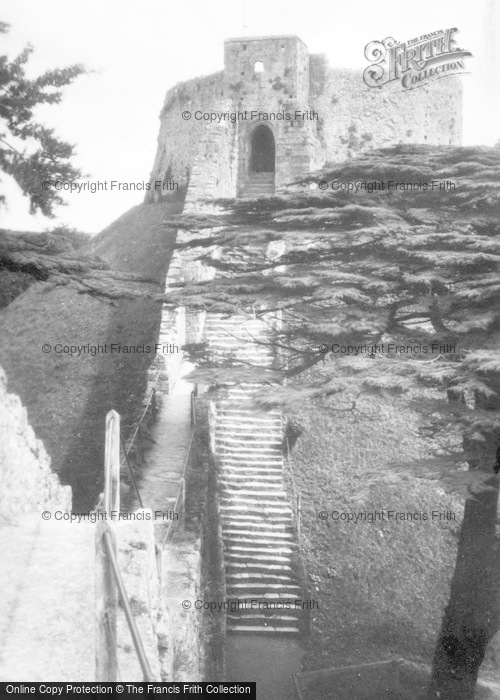 Photo of Carisbrooke, Castle, The Keep And Steps c.1935