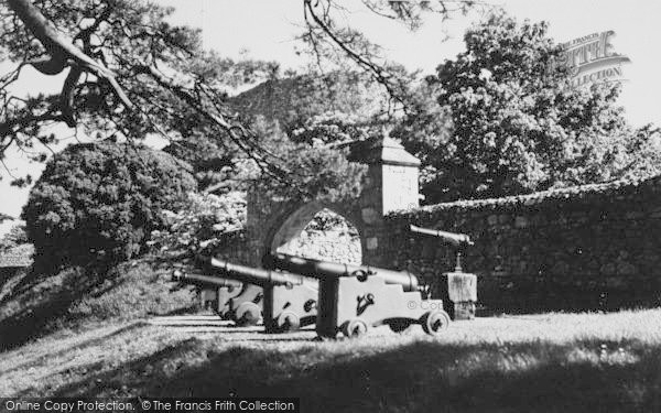 Photo of Carisbrooke, Castle, The Keep c.1960
