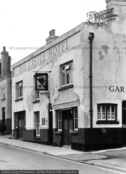 Photo of Carisbrooke, The Castle Hotel, High Street c.1955
